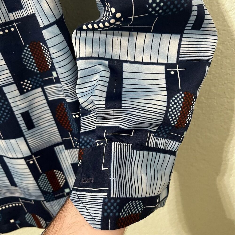 Vintage Don Loper Beverly Hills Men's M Blue Geometric Long Sleeve Shirt Retro - Picture 4 of 7